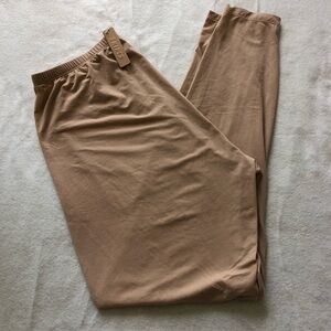 NWT Skims Large Fits Everybody Leggings Color Clay Loungewear Soft Comfy Kim K